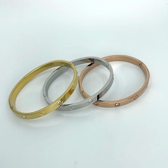 Jewelry - Stainless Steel 18k Gold Plated Bangle Bracelet